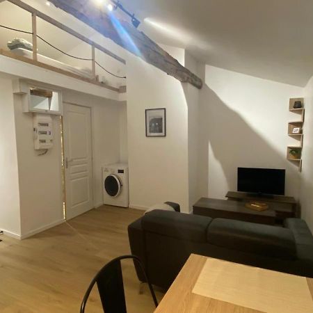 Apartamento La Chrysalide La Crau Exterior foto