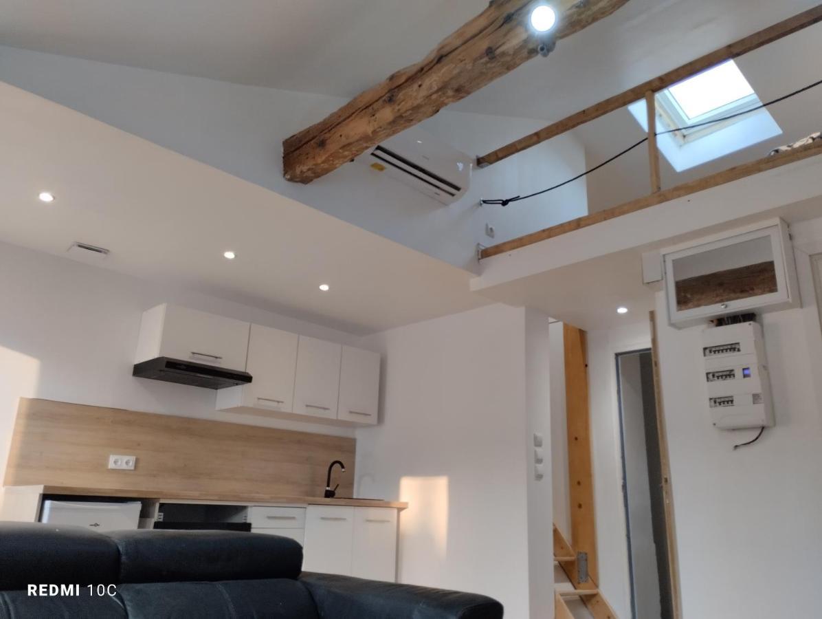 Apartamento La Chrysalide La Crau Exterior foto