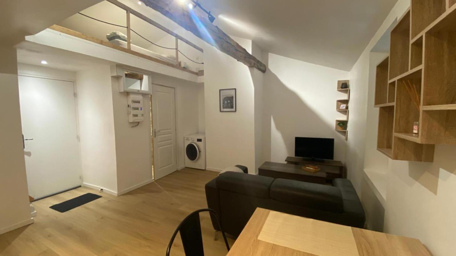 Apartamento La Chrysalide La Crau Exterior foto